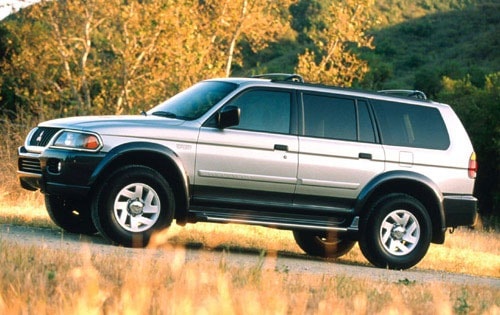 2000 Mitsubishi Montero Sport exterior FQ