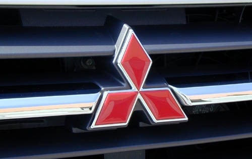 2001 Mitsubishi Montero Sport exterior FBDG