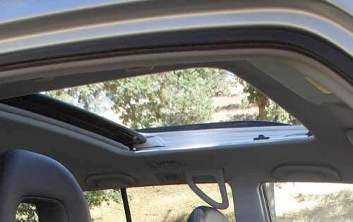 2003 Mitsubishi Montero Sport interior DETAIL