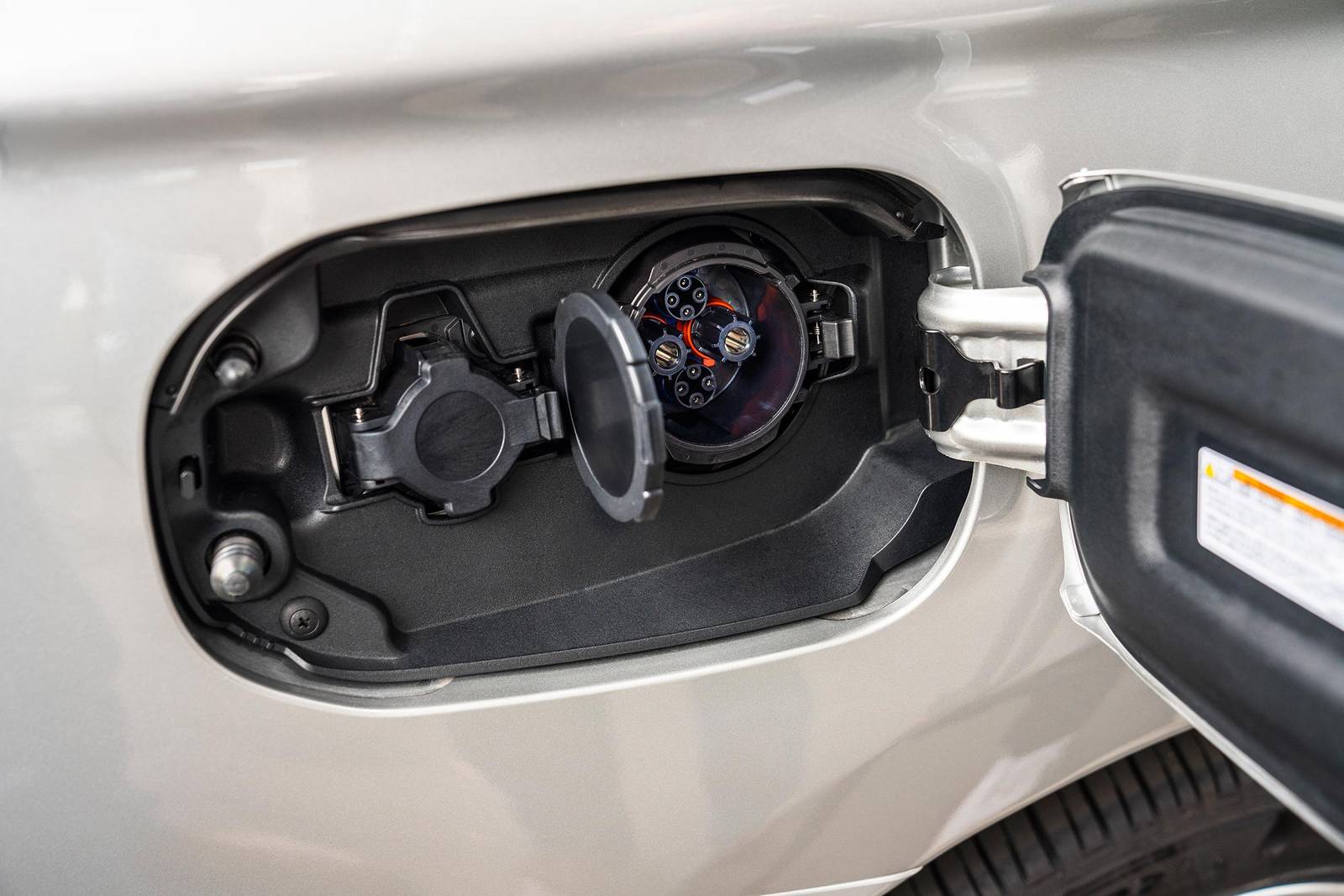 2019 Mitsubishi Outlander exterior EDETAIL