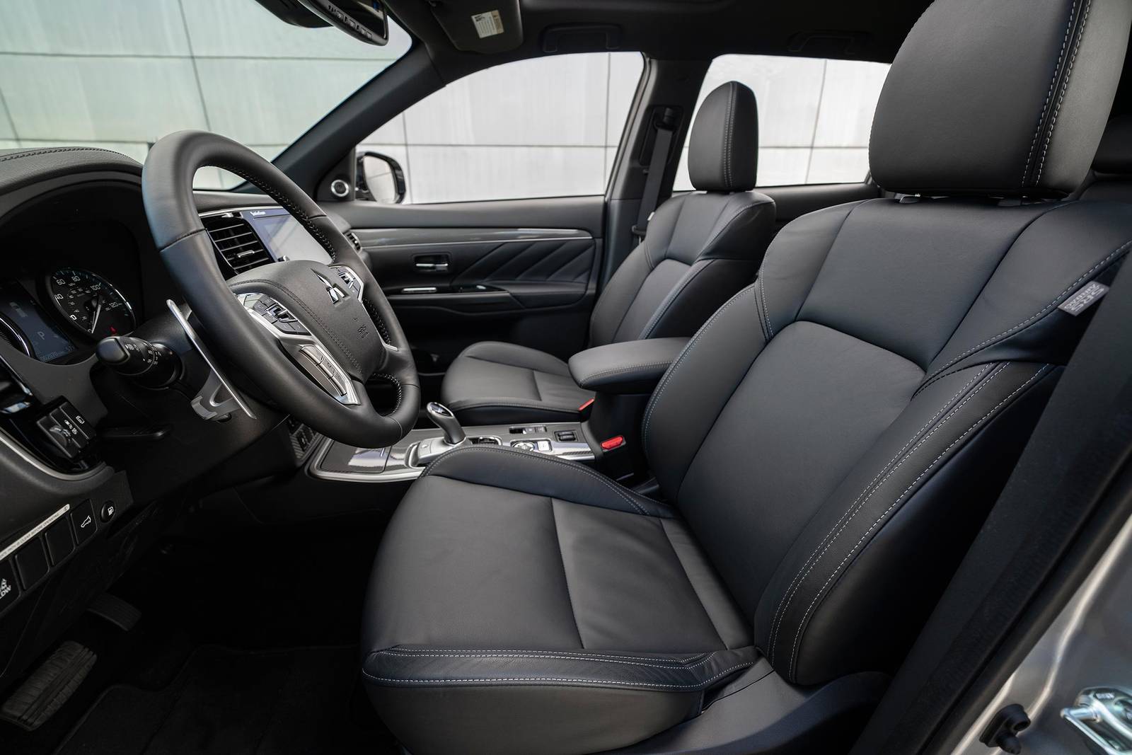 2019 Mitsubishi Outlander interior I
