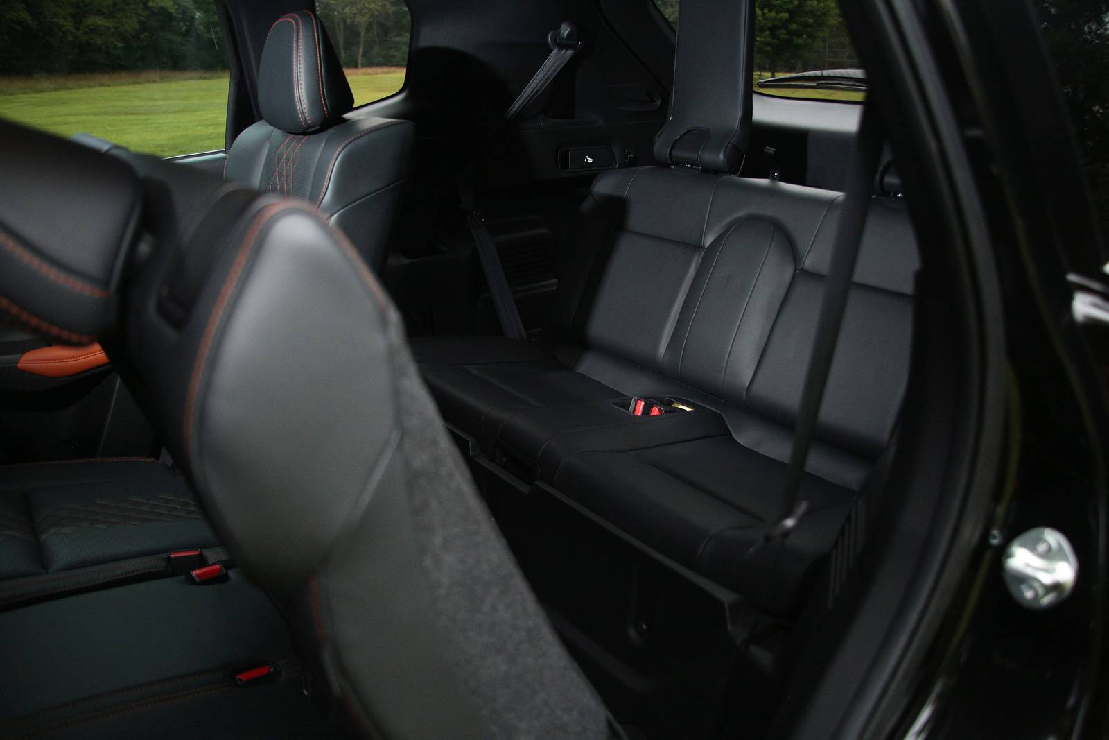 2023 Mitsubishi Outlander interior RI