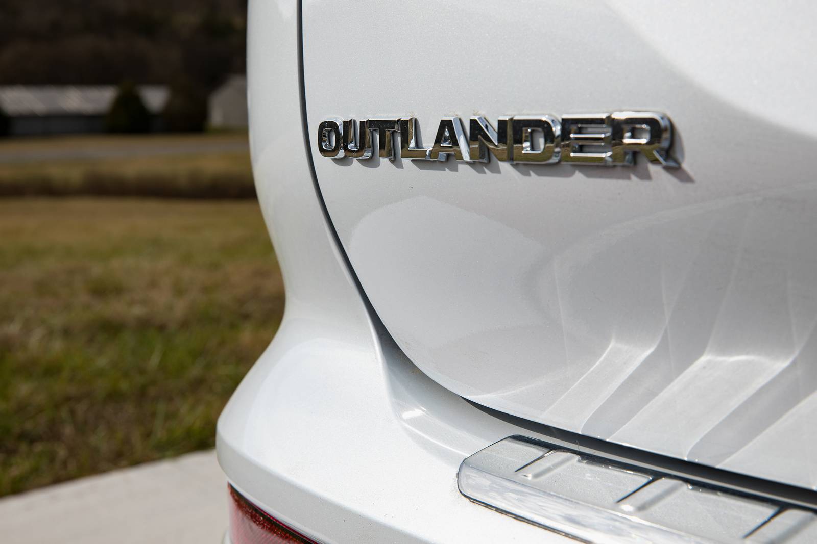 2023 Mitsubishi Outlander exterior RBDG