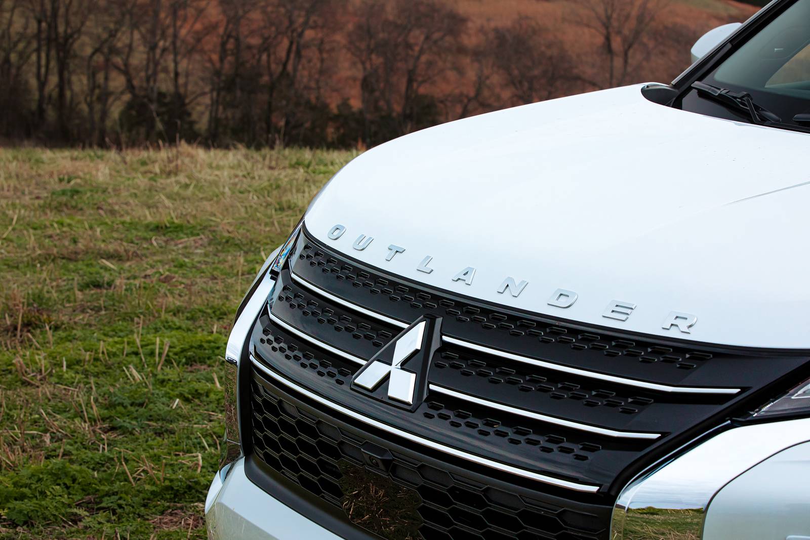 2025 Mitsubishi Outlander exterior FBDG