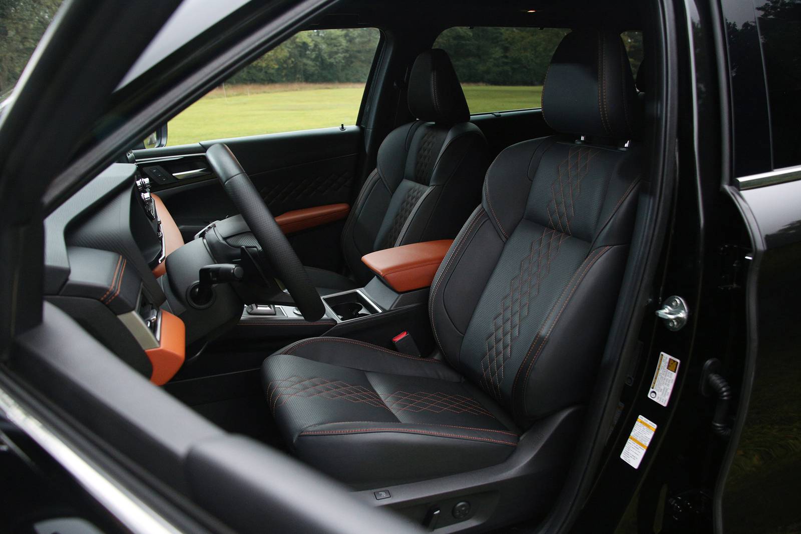 2025 Mitsubishi Outlander interior I