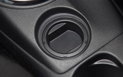 2011 Mitsubishi Outlander interior DETAIL