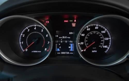 2011 Mitsubishi Outlander interior G