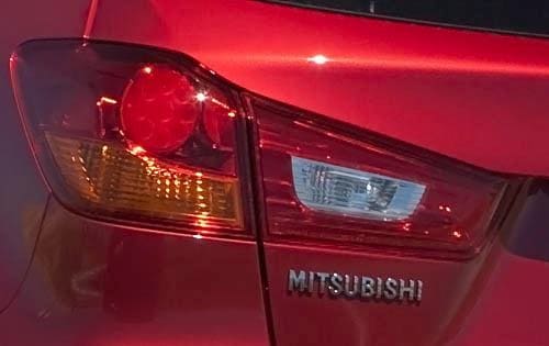 2011 Mitsubishi Outlander exterior FBDG