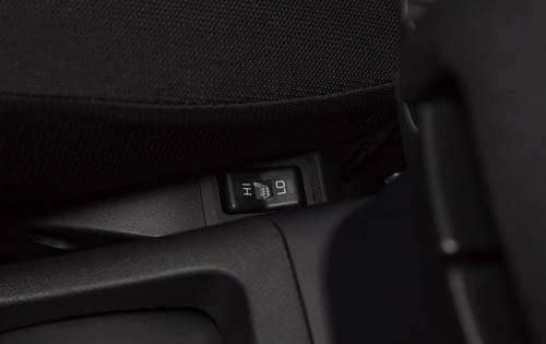 2011 Mitsubishi Outlander interior DETAIL