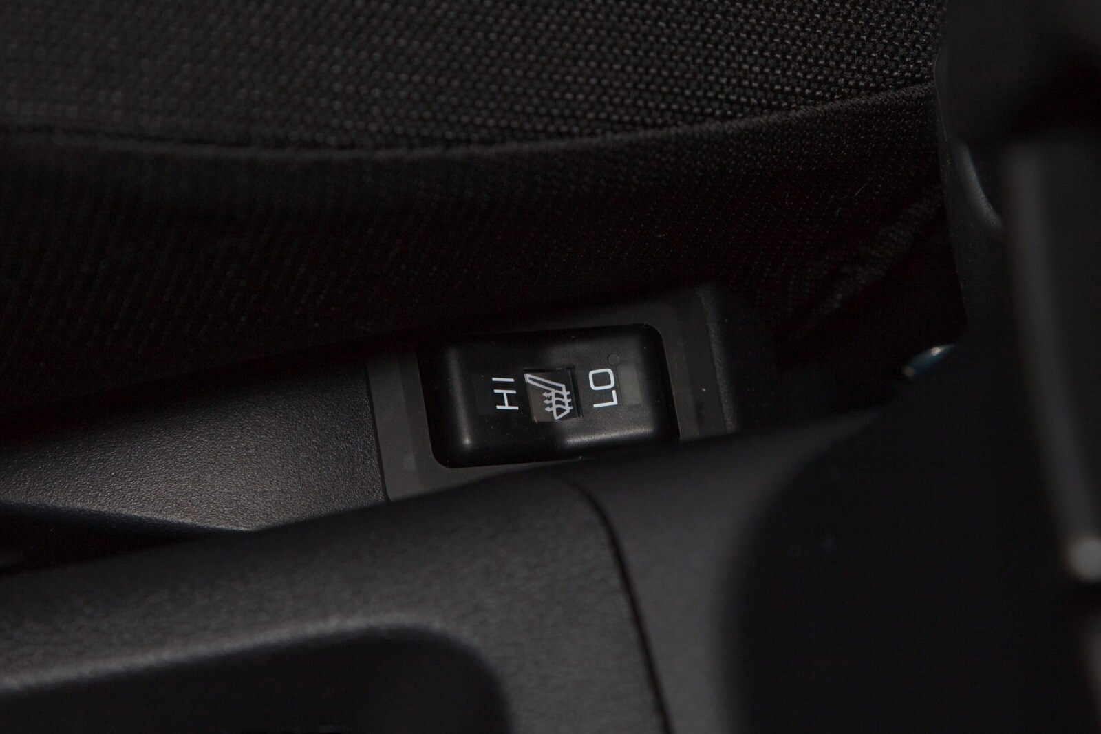 2012 Mitsubishi Outlander interior DETAIL