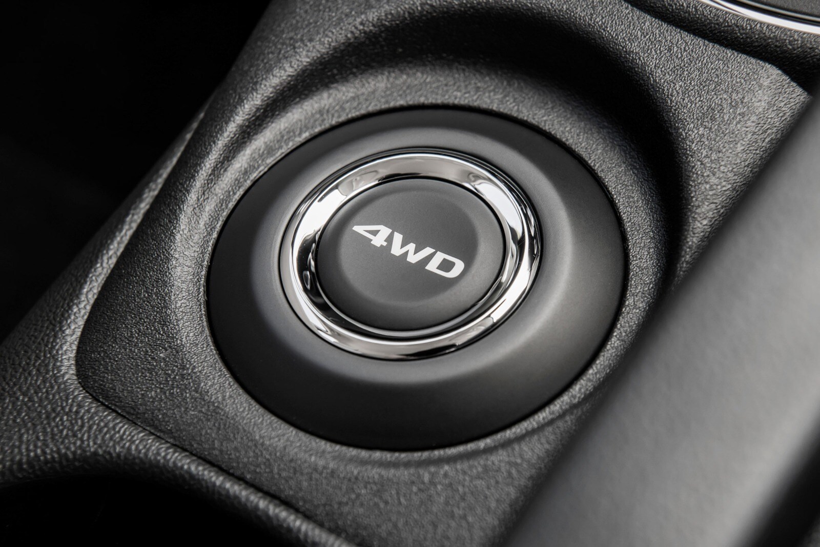 2016 Mitsubishi Outlander front safety DETAIL