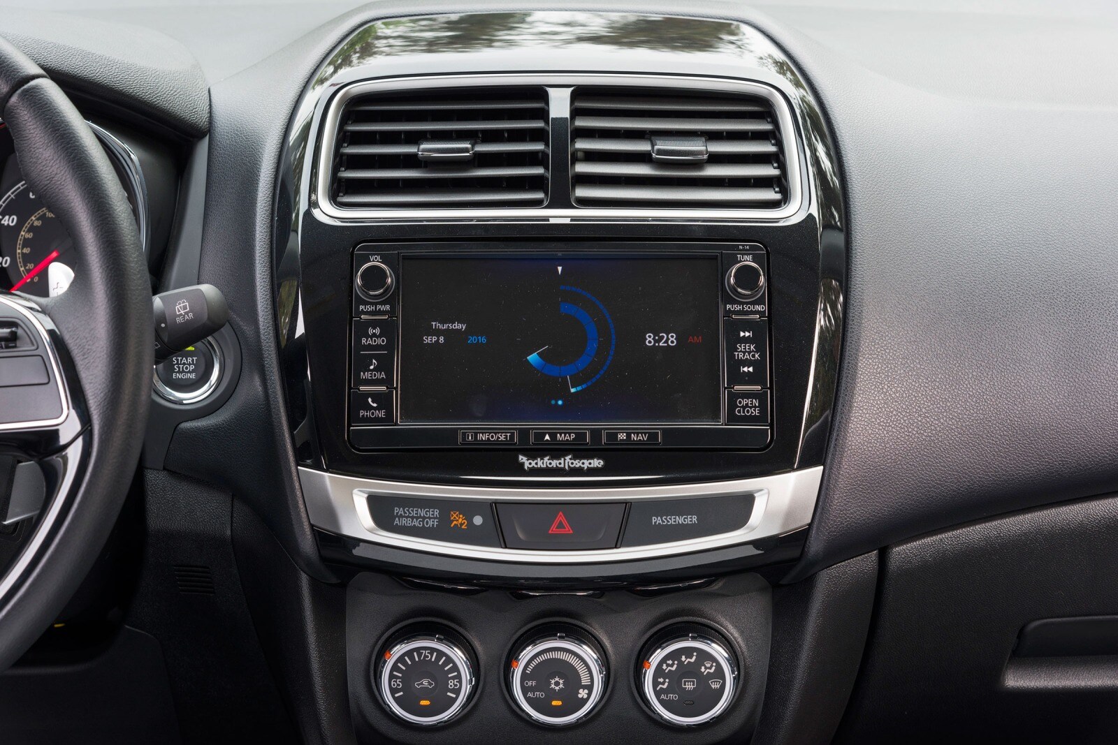 2017 Mitsubishi Outlander front safety CC