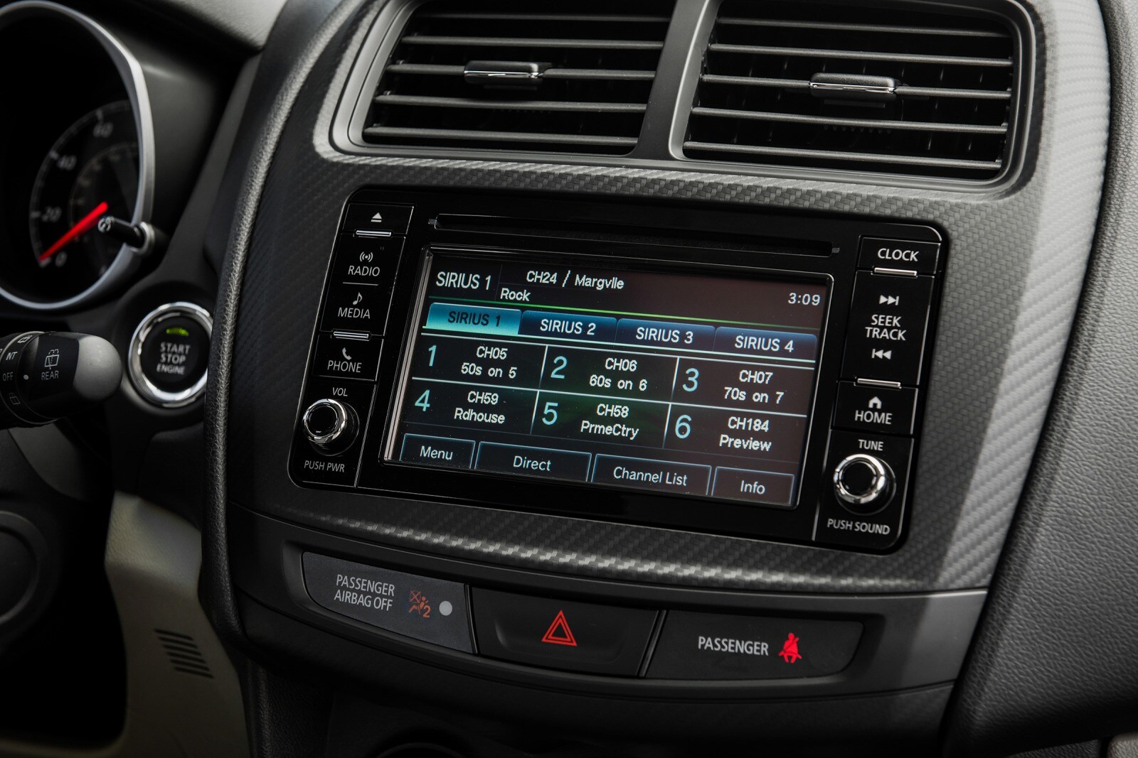 2017 Mitsubishi Outlander front safety CC