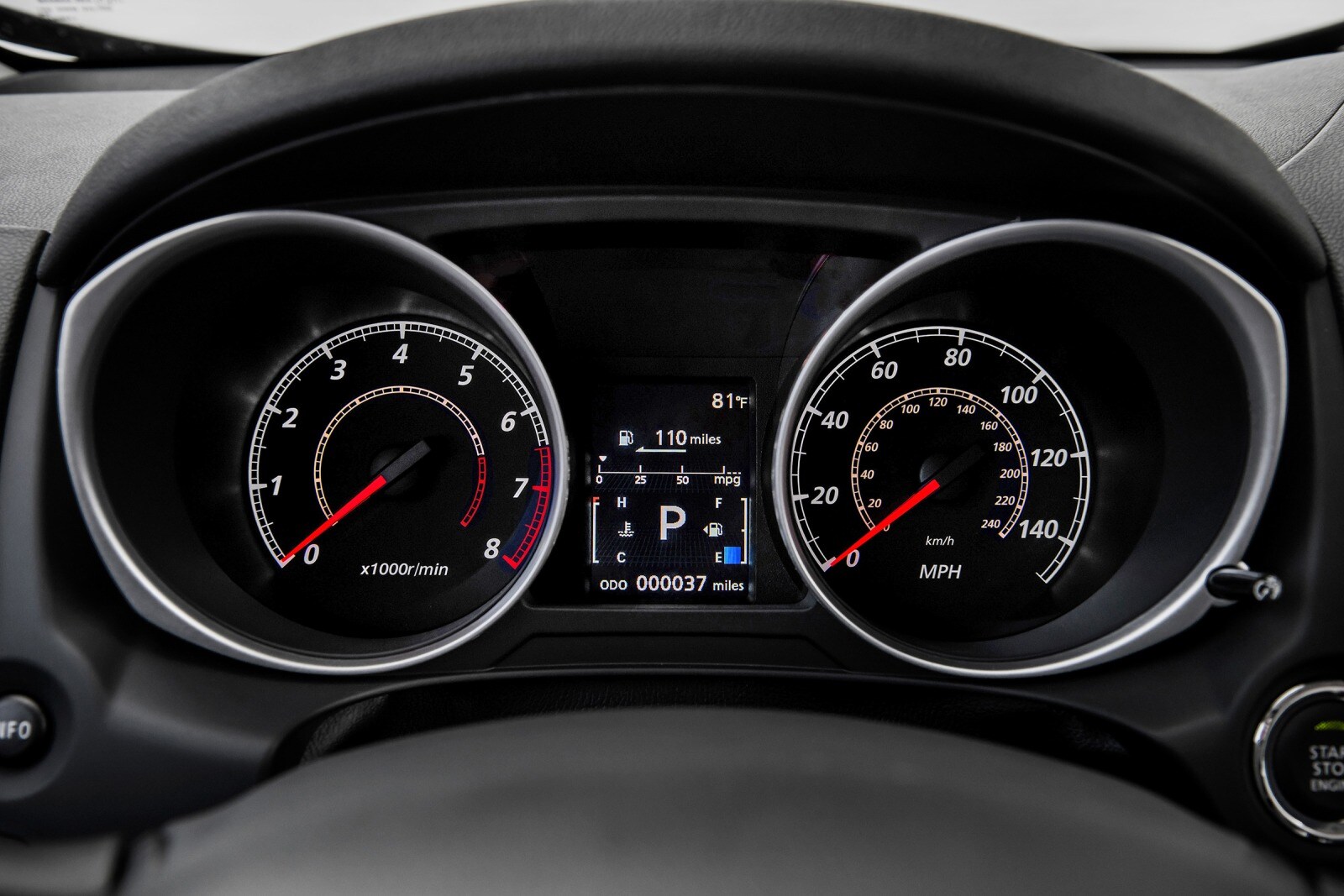 2017 Mitsubishi Outlander interior G