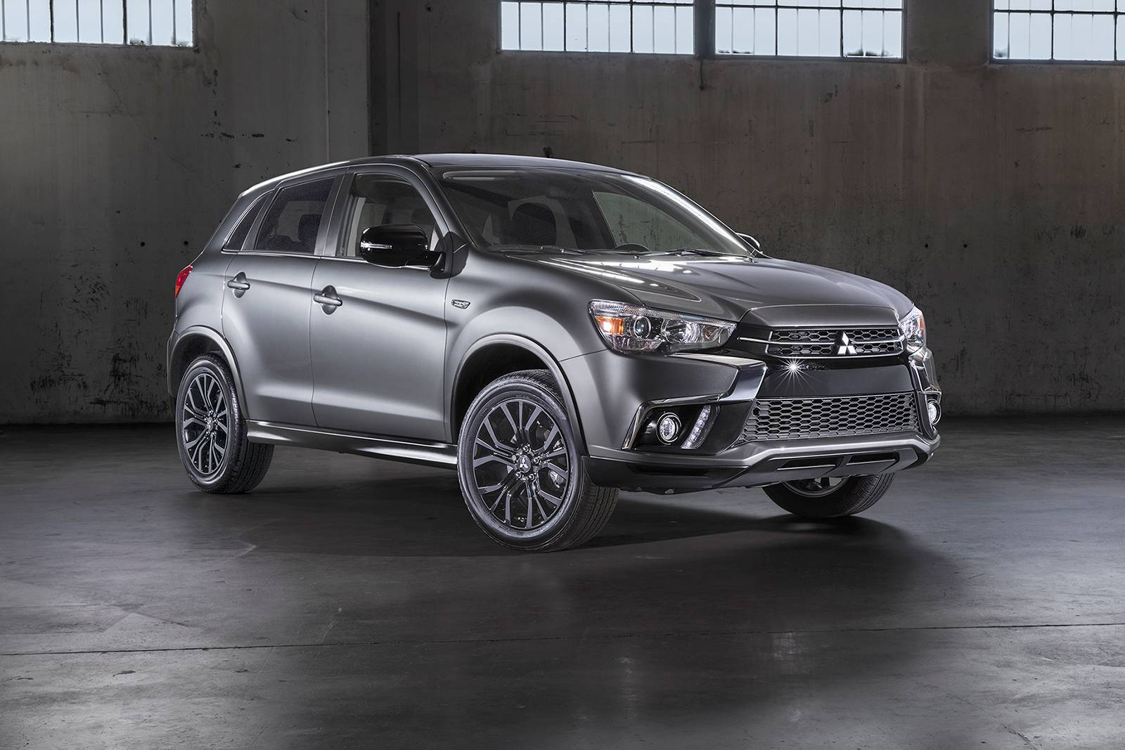 2018 Mitsubishi Outlander exterior FQ