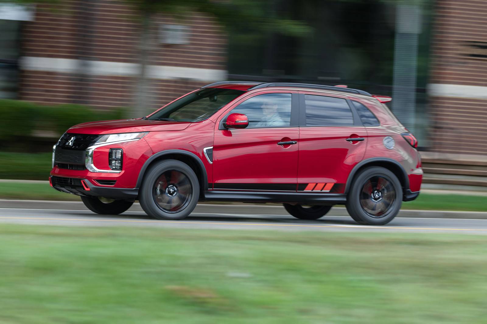 2021 Mitsubishi Outlander Sport exterior F