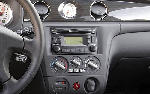 2006 Mitsubishi Outlander interior CC