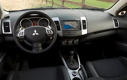 2008 Mitsubishi Outlander interior D