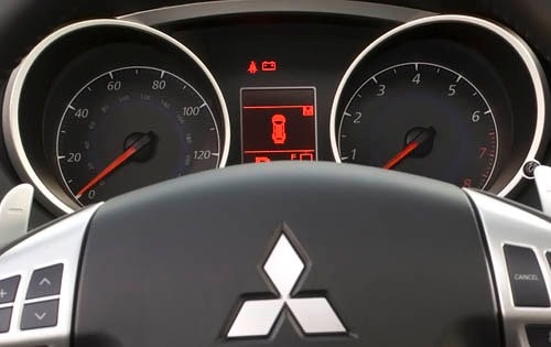 2008 Mitsubishi Outlander interior G