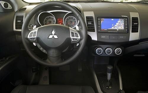 2008 Mitsubishi Outlander front safety D