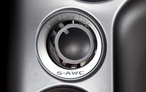 2010 Mitsubishi Outlander interior DETAIL