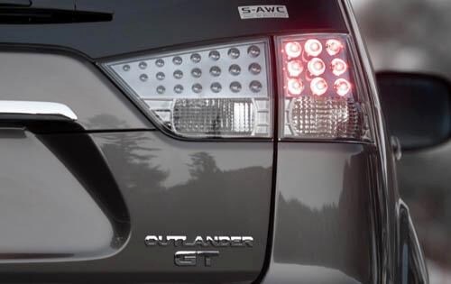 2011 Mitsubishi Outlander exterior FBDG