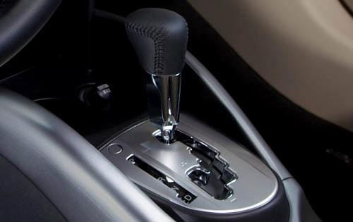 2011 Mitsubishi Outlander interior CC