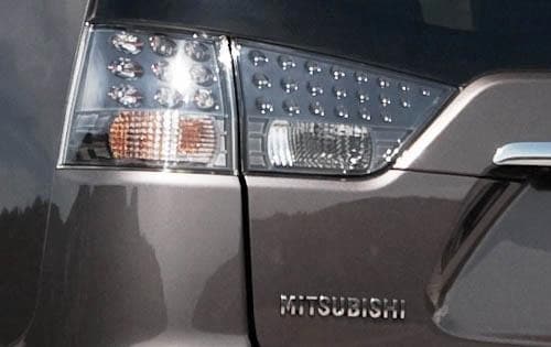 2011 Mitsubishi Outlander exterior FBDG
