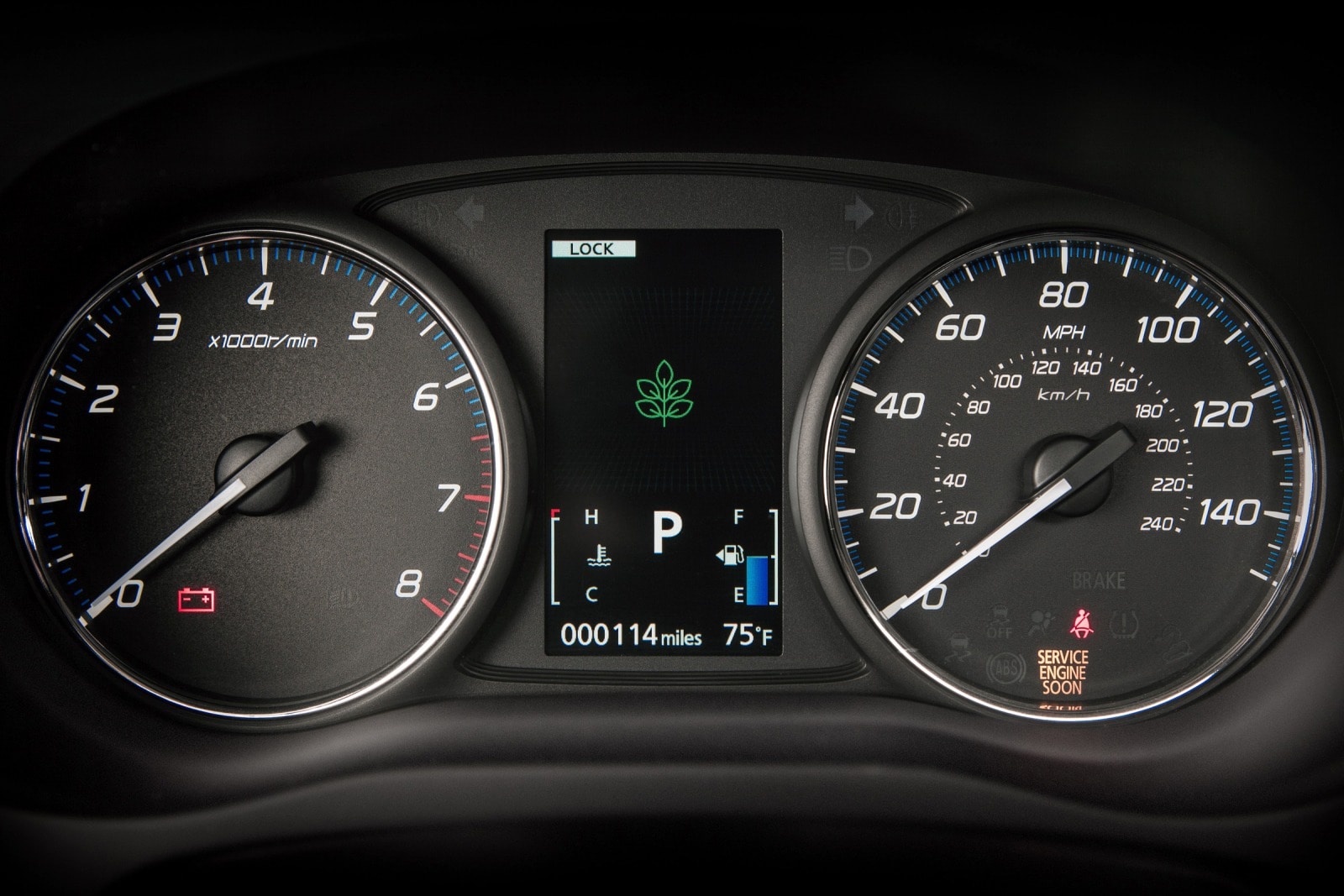 2014 Mitsubishi Outlander interior G