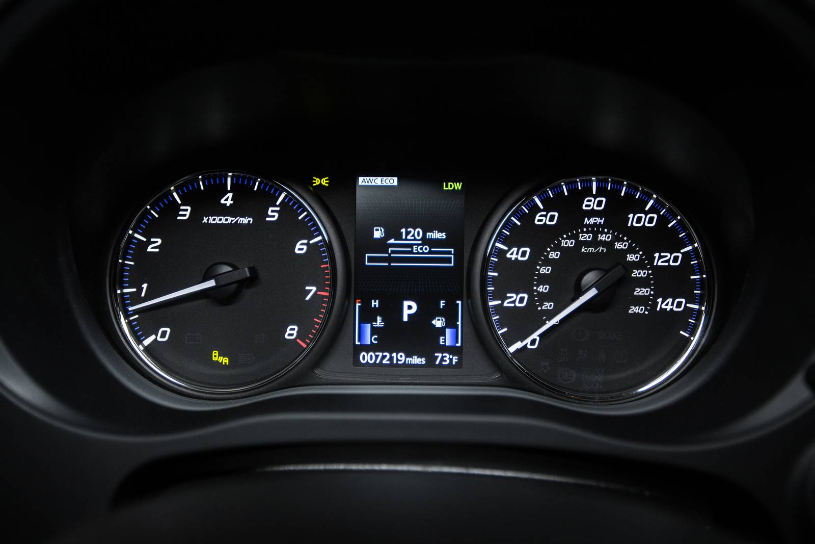 2018 Mitsubishi Outlander interior G