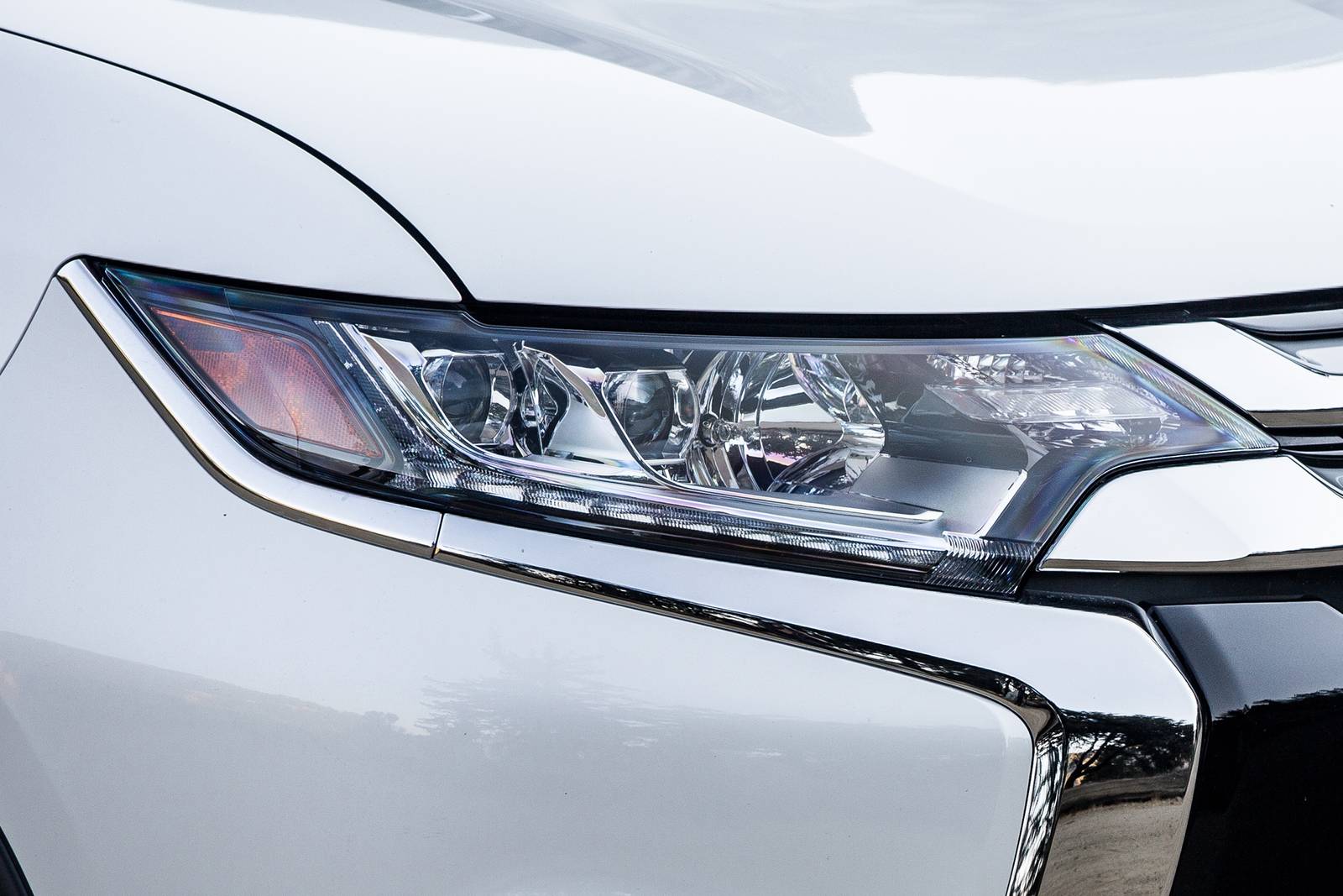 2018 Mitsubishi Outlander exterior EDETAIL