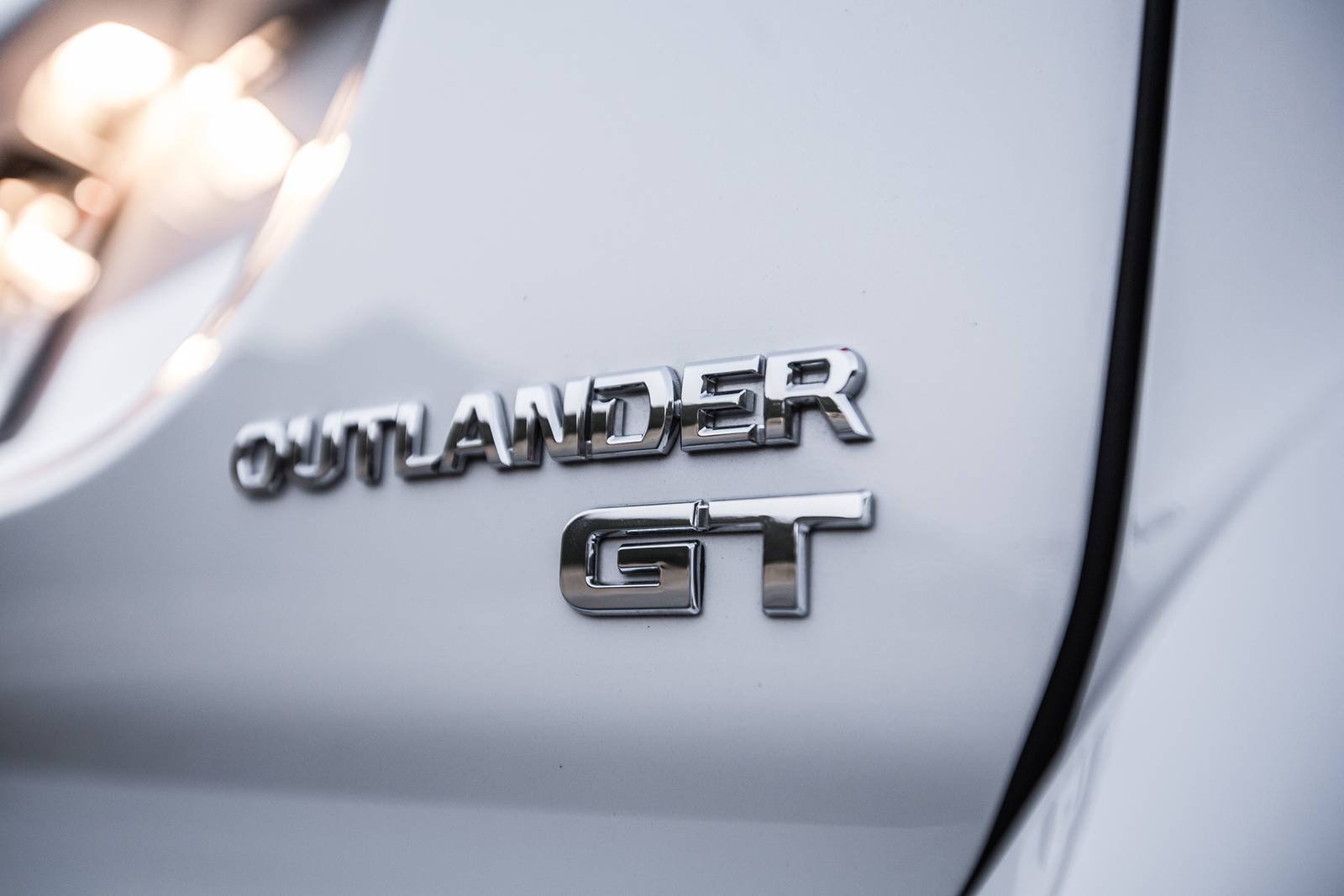 2018 Mitsubishi Outlander exterior RBDG