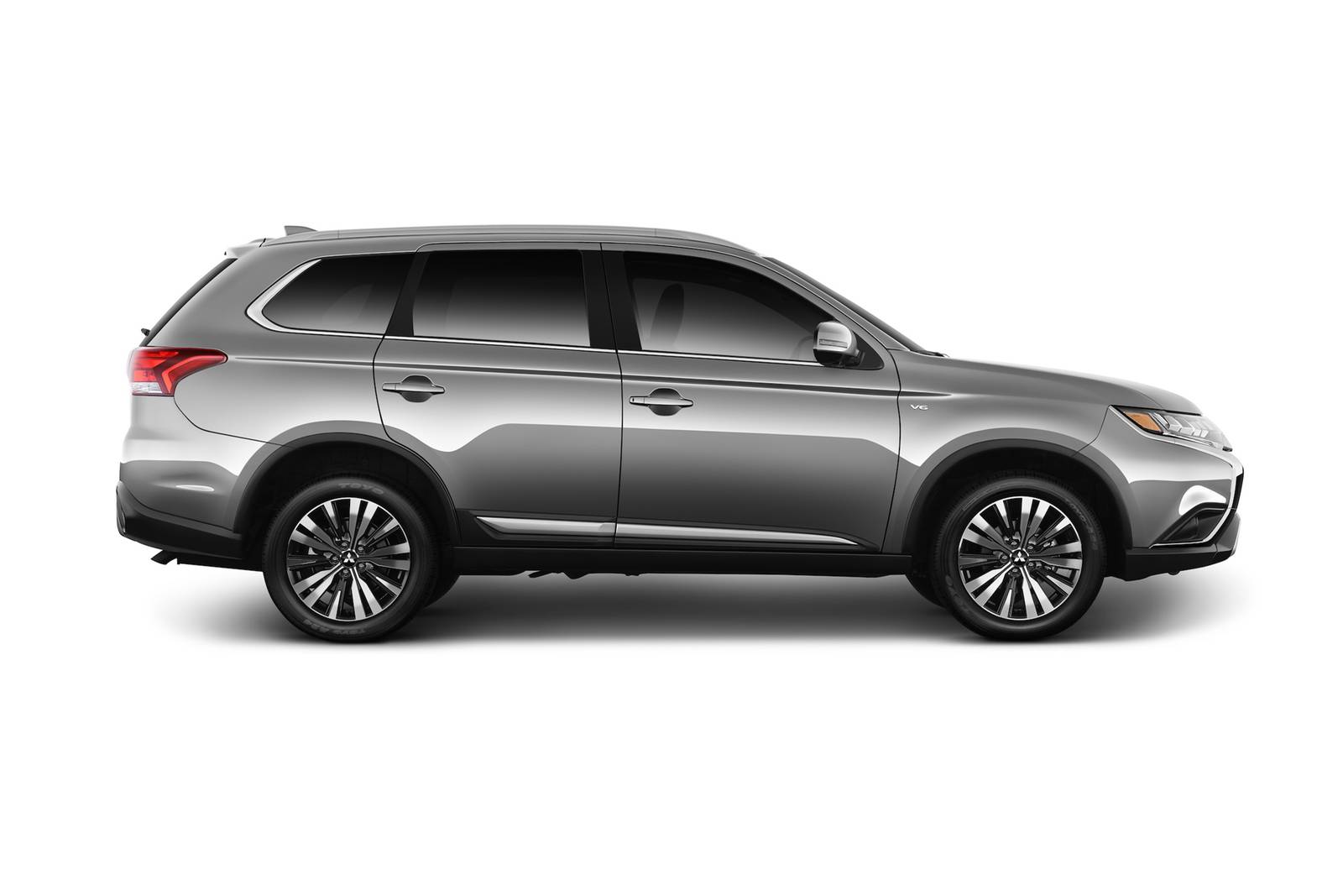 2019 Mitsubishi Outlander exterior S