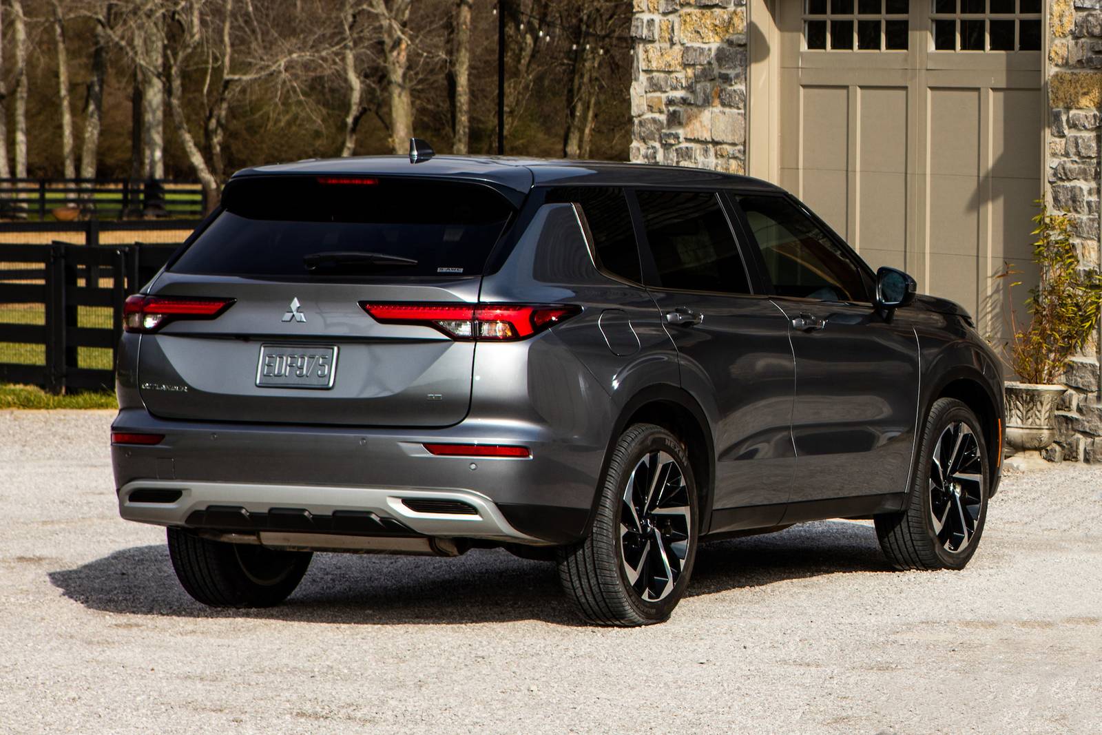 2022 Mitsubishi Outlander front safety F