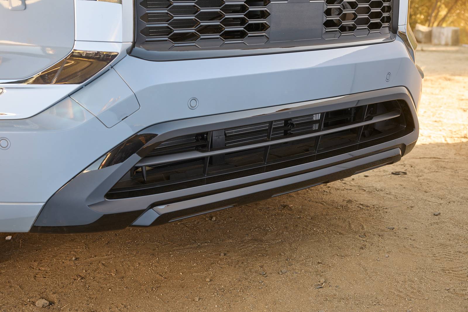 2025 Mitsubishi Outlander exterior EDETAIL