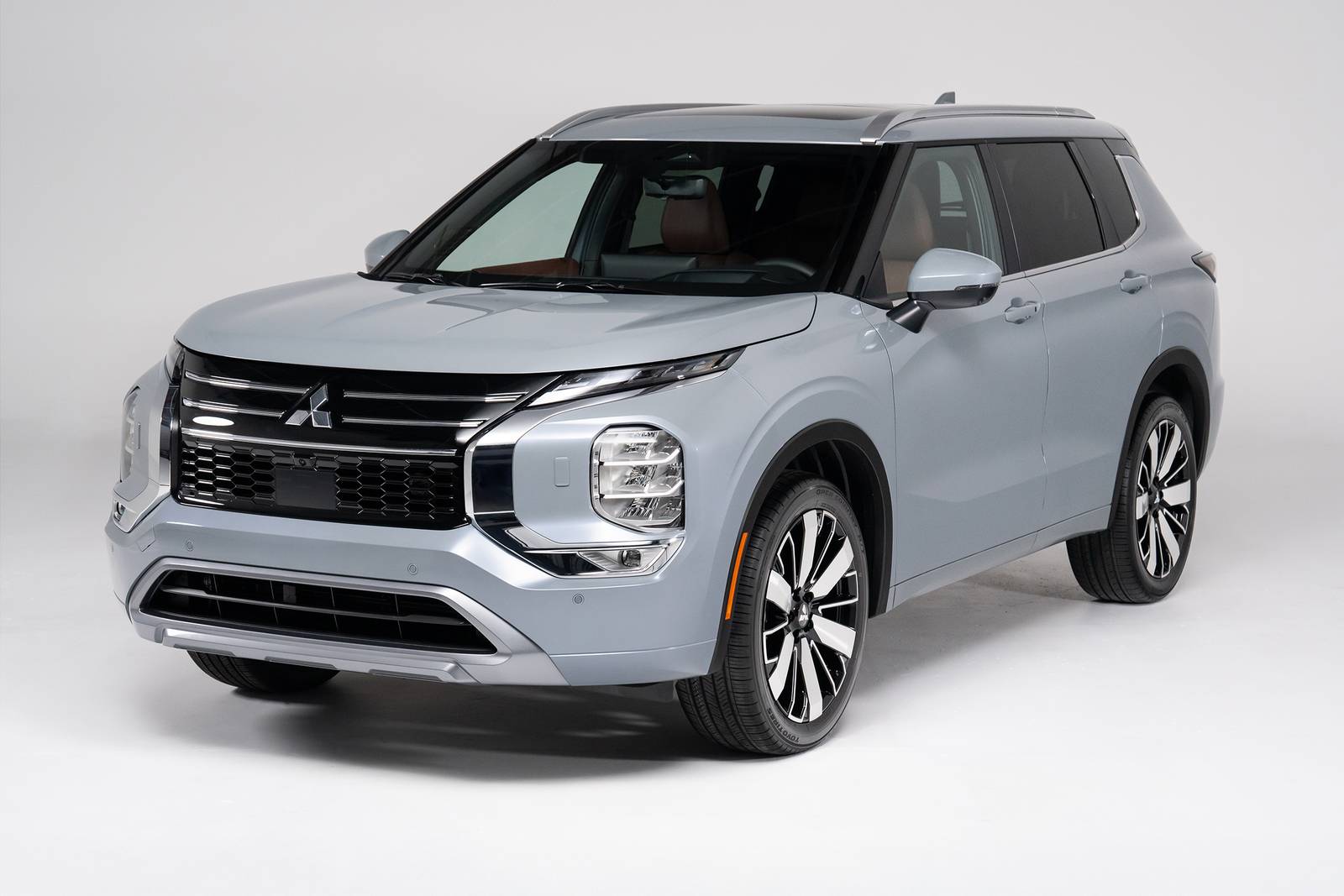 2025 Mitsubishi Outlander exterior FQ