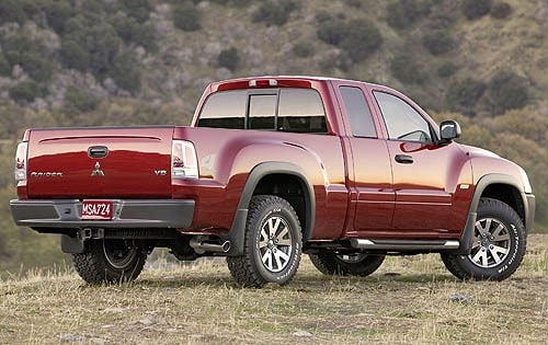 2006 Mitsubishi Raider exterior FQ