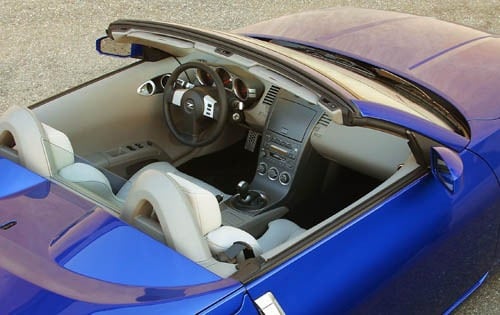 2005 Nissan 350Z interior I
