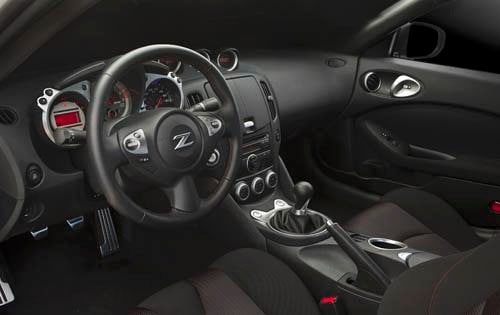 2009 Nissan 370z interior I