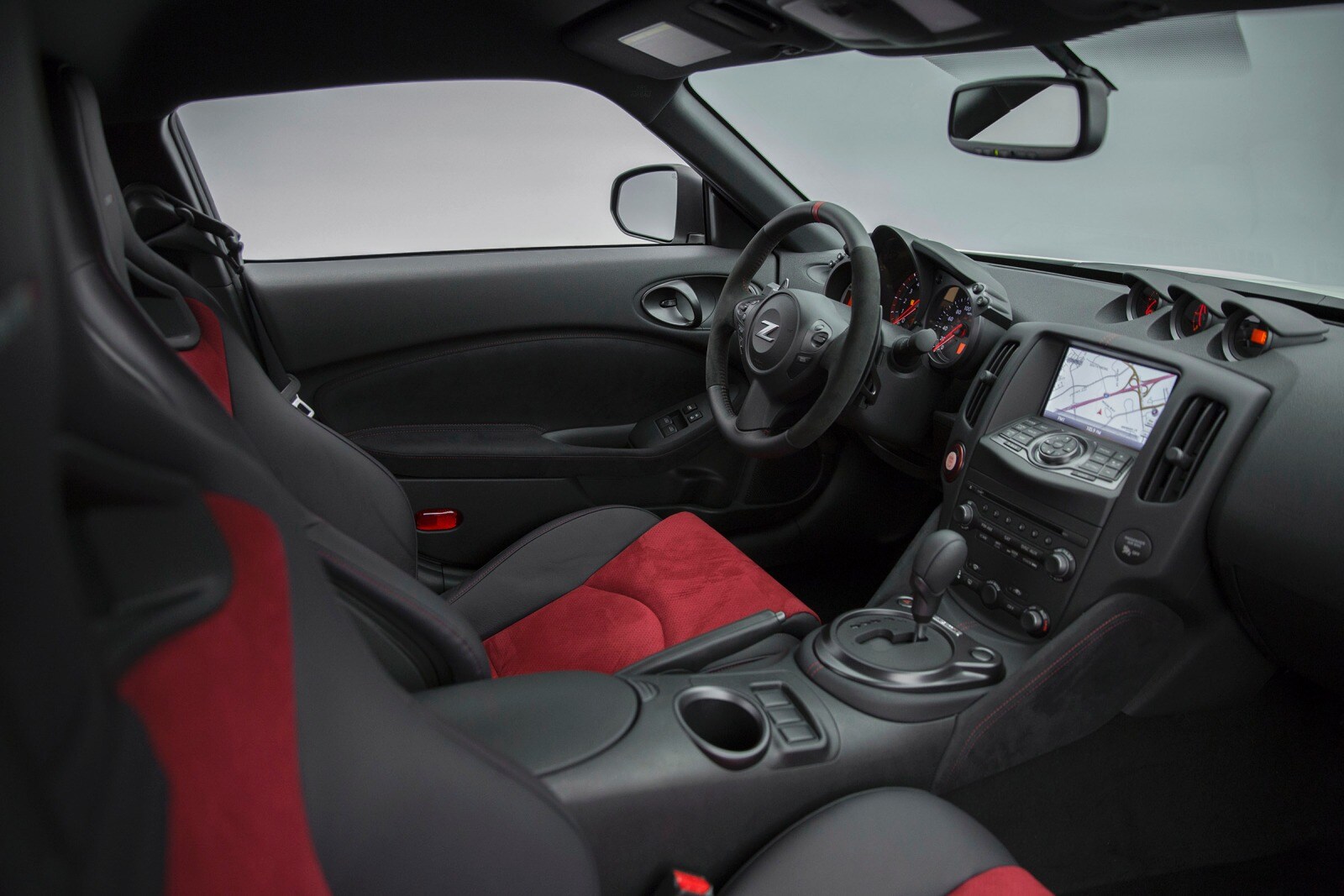 2017 Nissan 370z interior I
