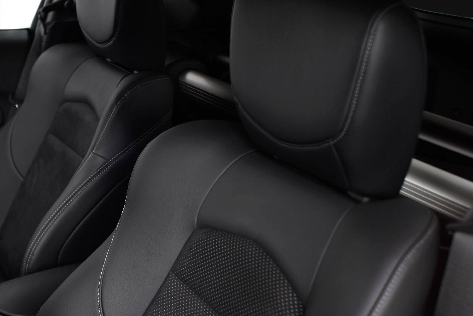 2017 Nissan 370Z front safety DETAIL