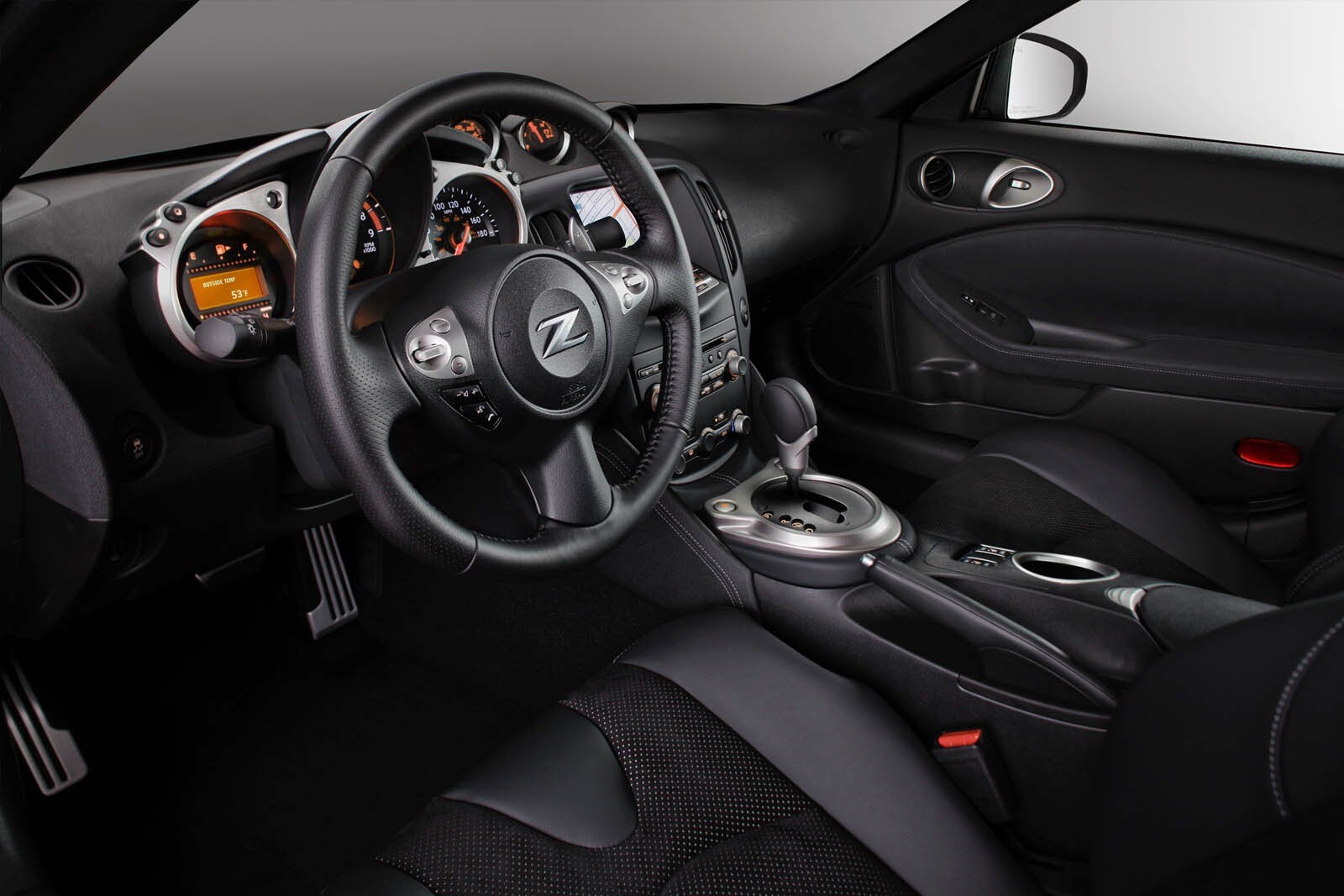 2017 Nissan 370z interior I
