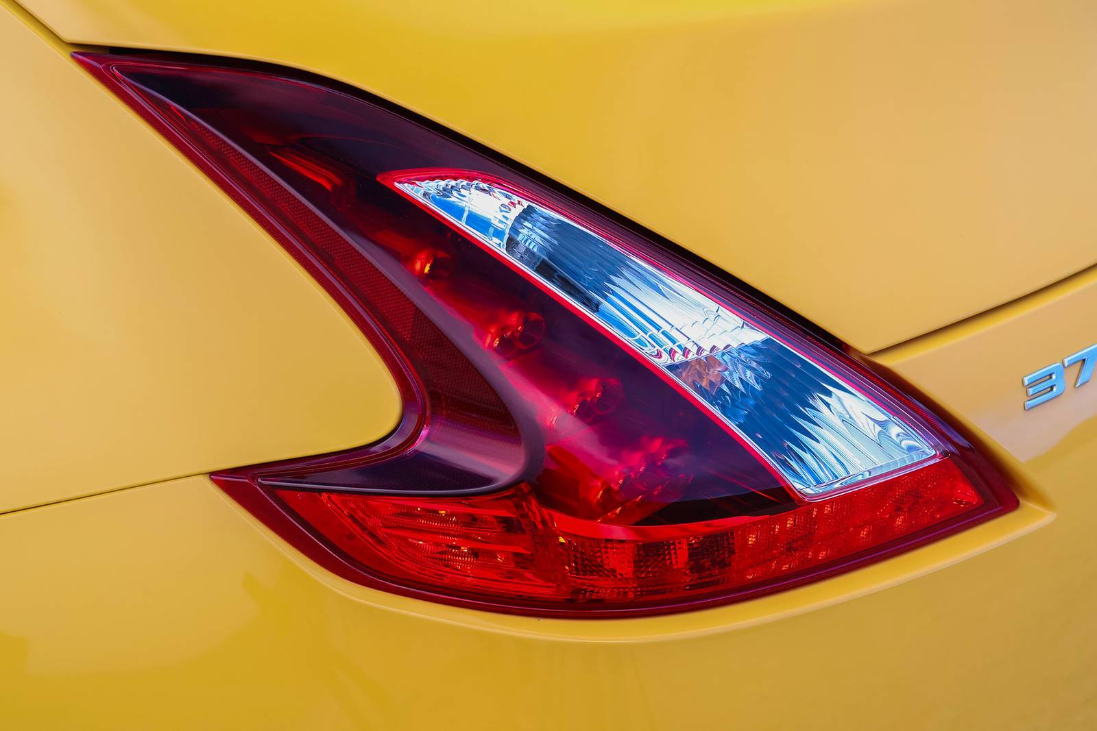 2018 Nissan 370z exterior EDETAIL