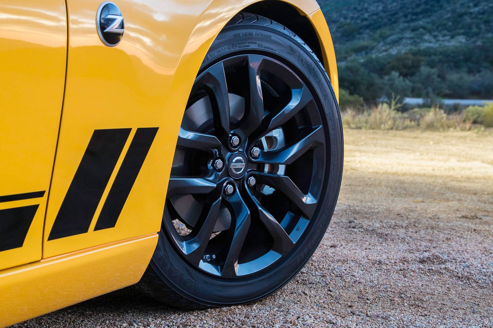 2018 Nissan 370z exterior W