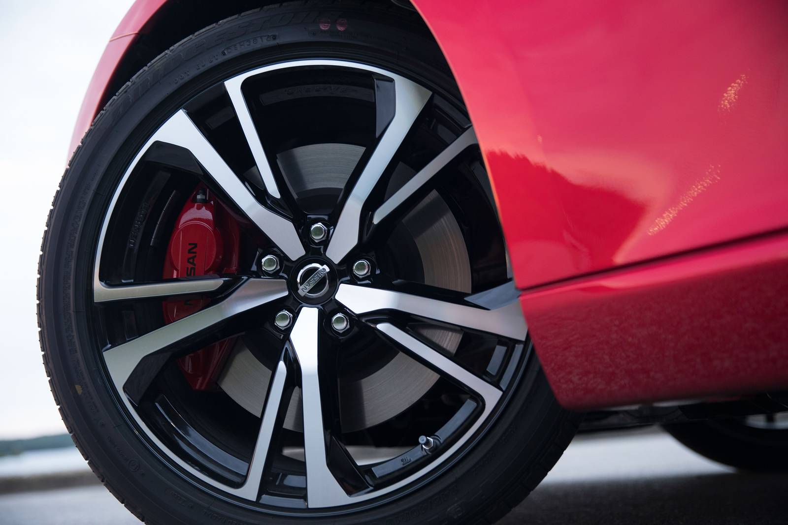 2018 Nissan 370z exterior W