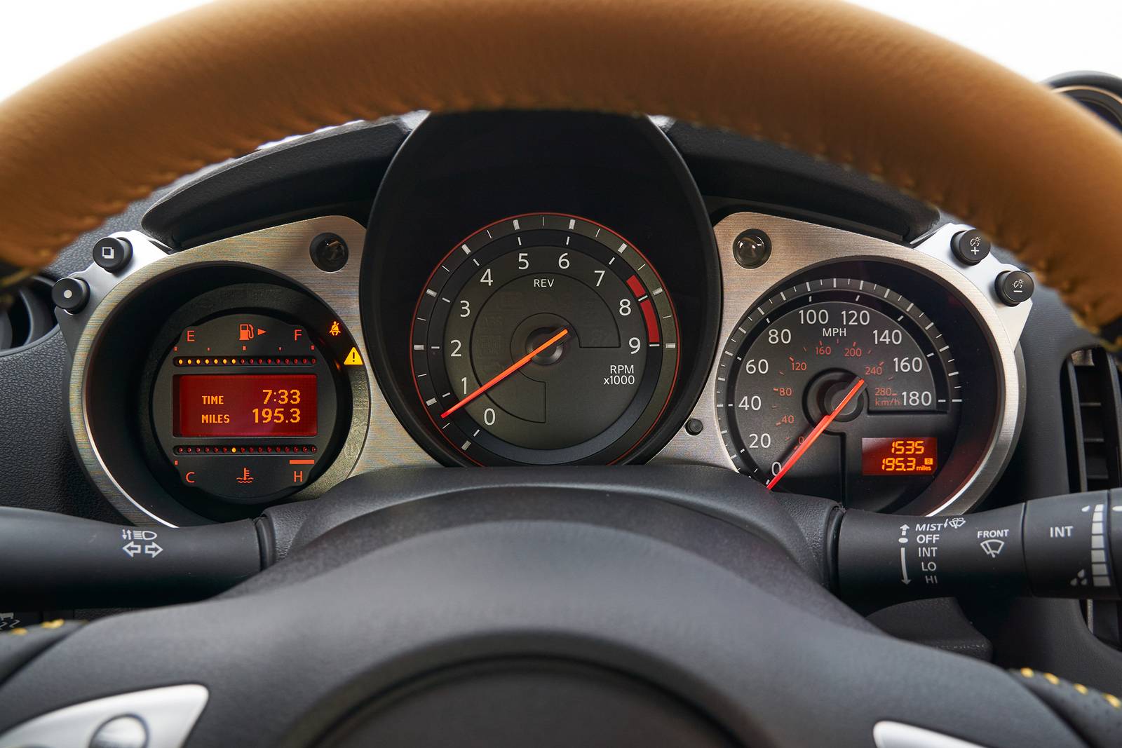 2019 Nissan 370z interior G