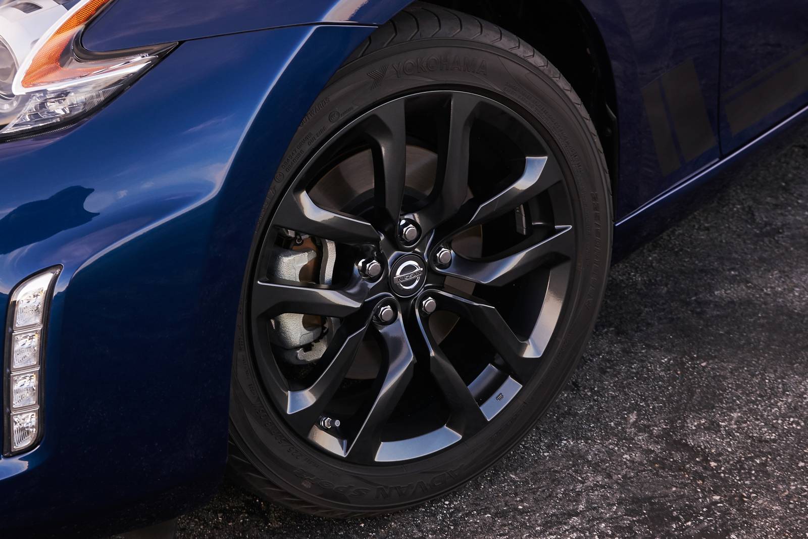 2019 Nissan 370z exterior W