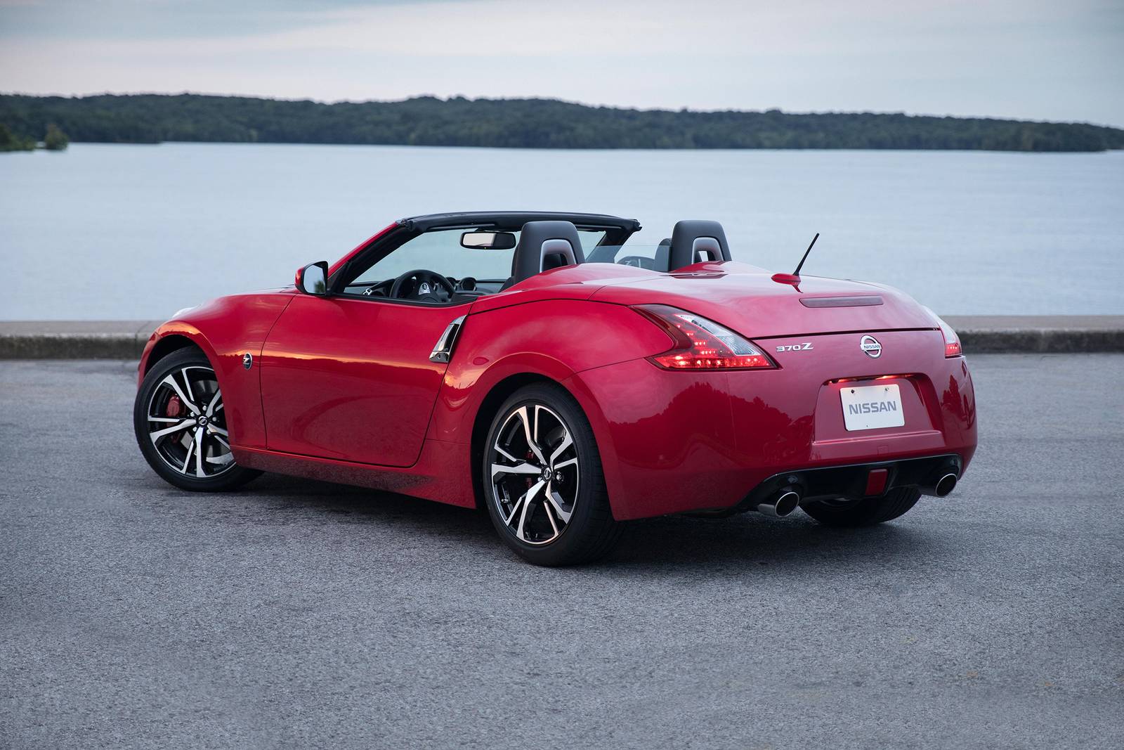 2019 Nissan 370z exterior FQ