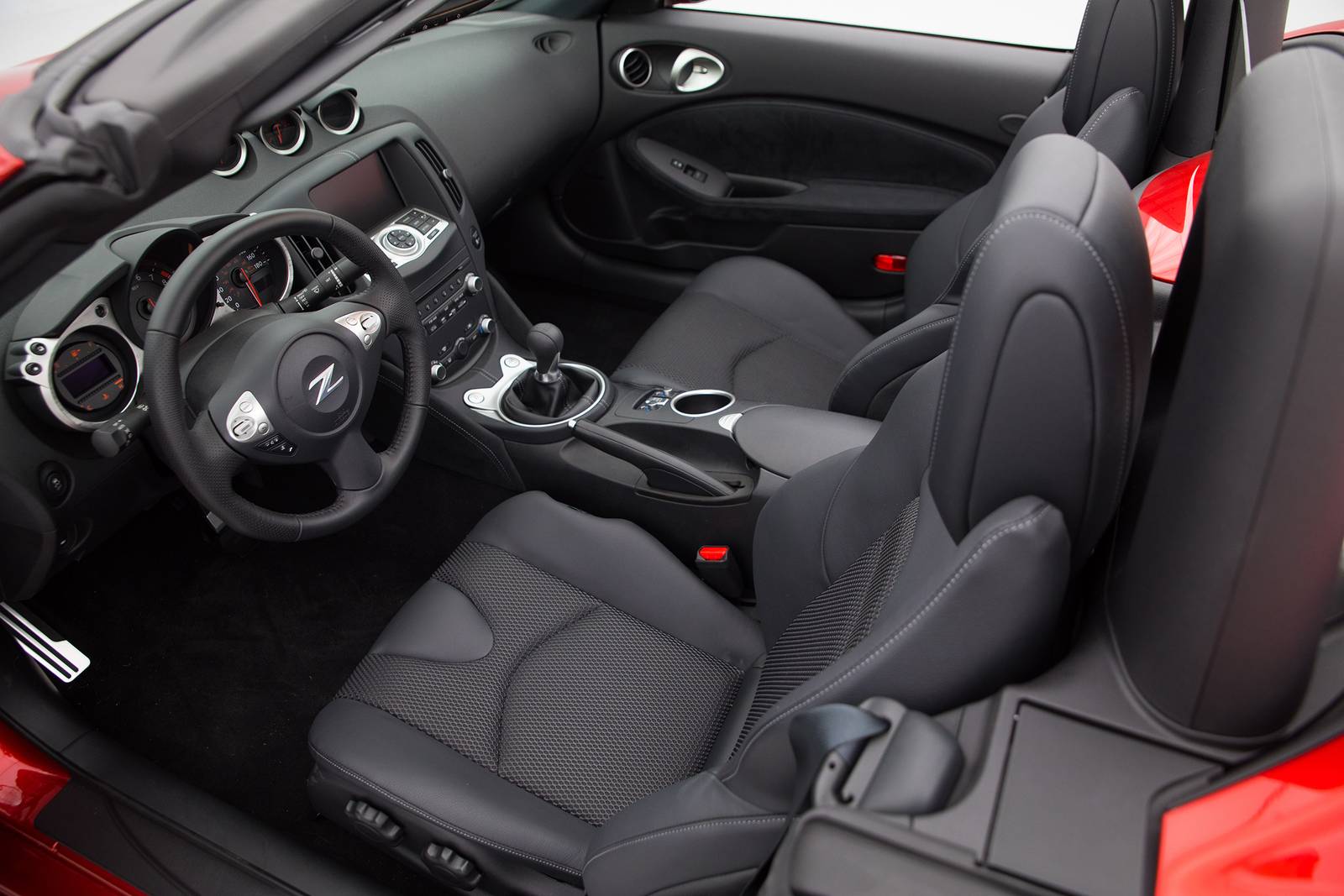 2019 Nissan 370z interior I