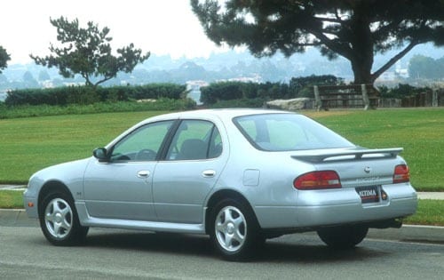 1994 Nissan Altima 4 Dr SE Sedan